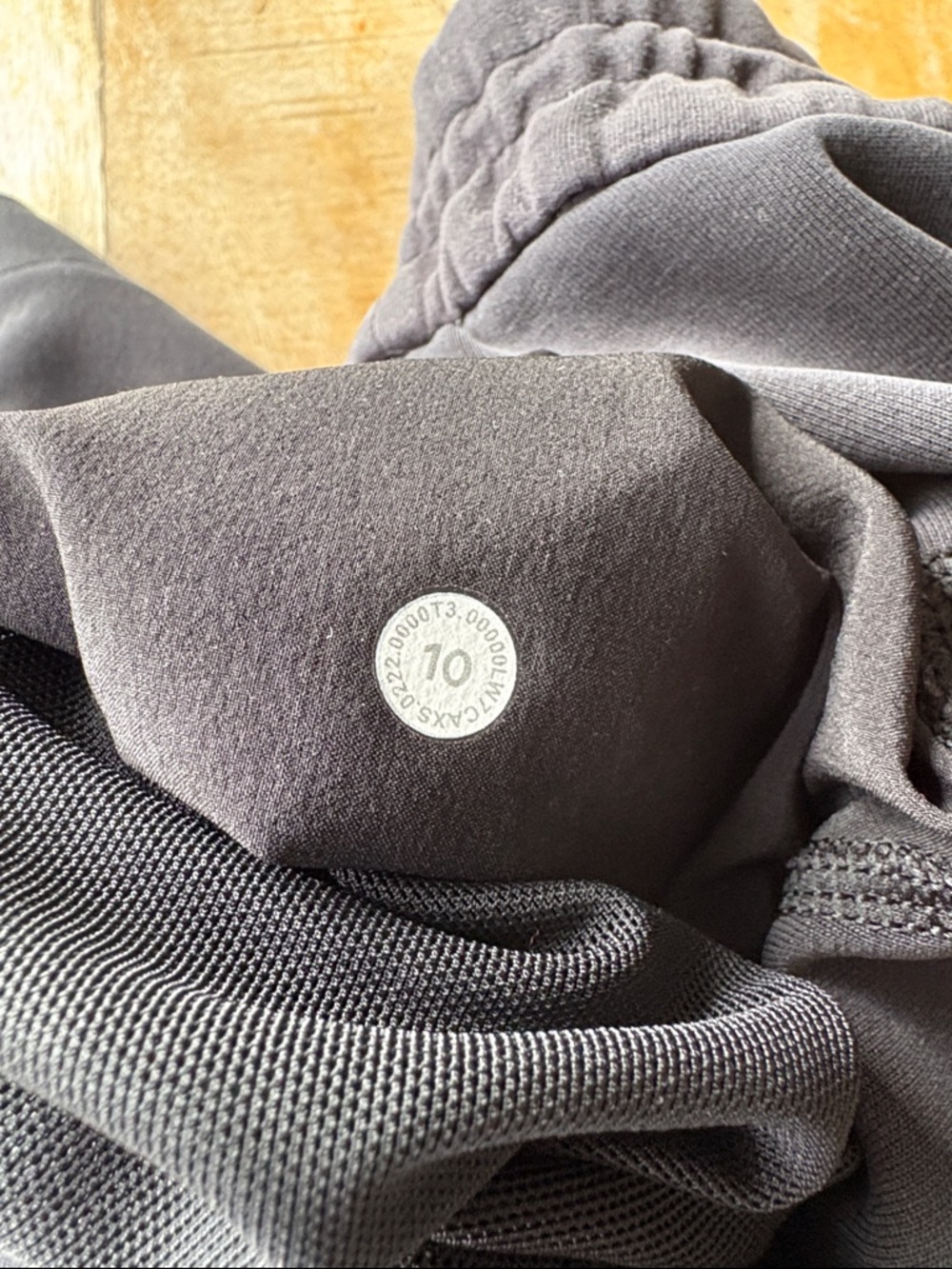 Lululemon Women’s Shorts in Black size 10 - Picture 6 of 9